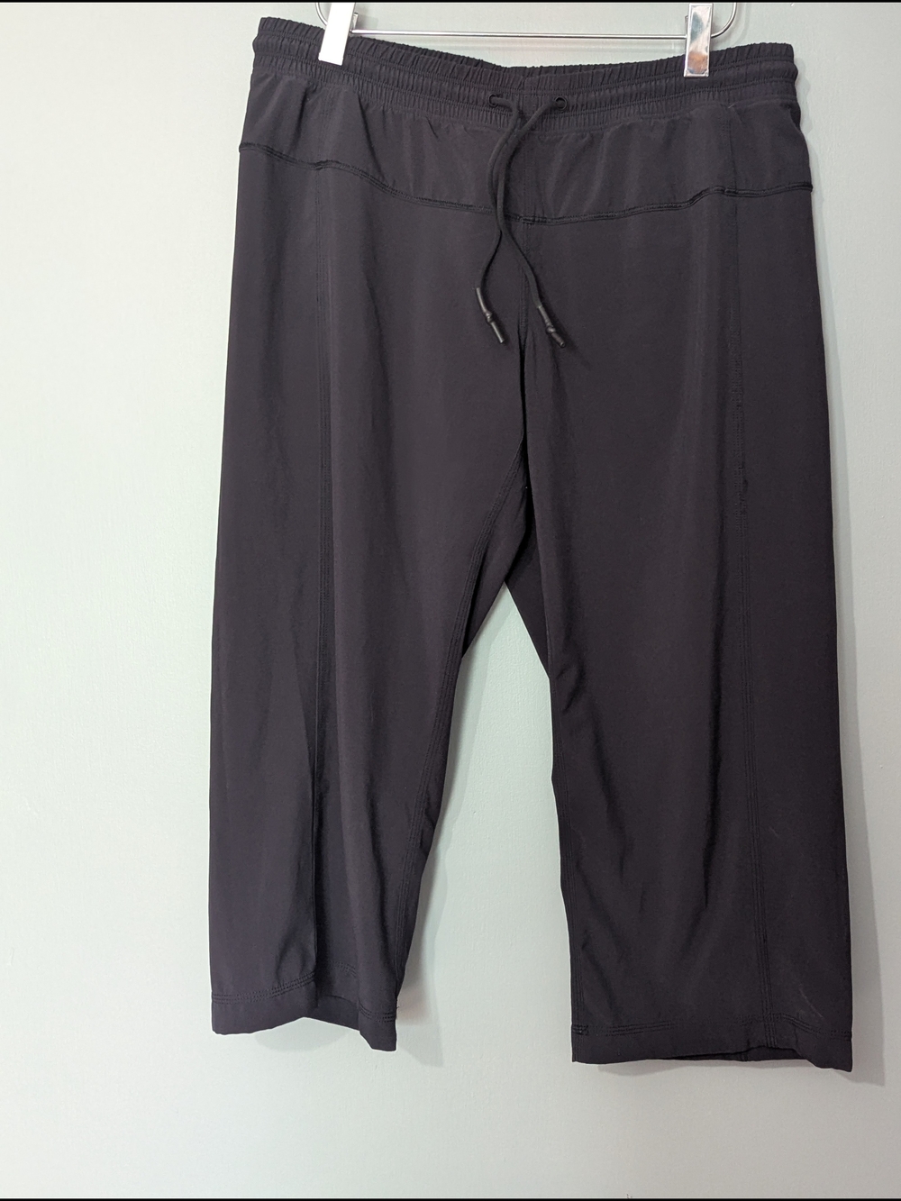 Lululemon Dance Studio Women's Mid-rise Cropped Capri Pants